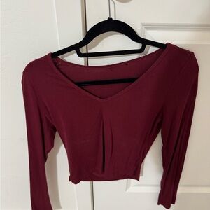 Women's Burgundy V-Neck Long Sleeve Top